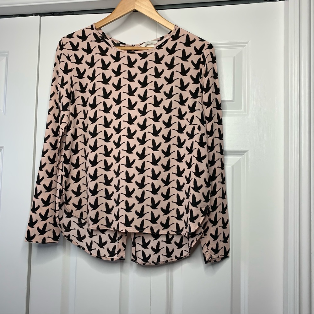 H&M  Pink Long Sleeve Blouse Bold Black Flying Geese  Pattern Women’s Size US 8